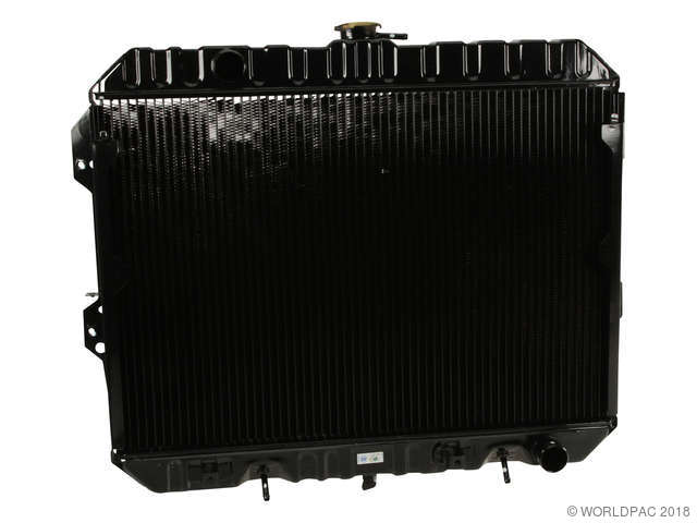 Foto de Radiador para Nissan 280ZX 1979 1980 1981 1982 1983 Marca Csf Radiator Nmero de Parte W0133-1721666