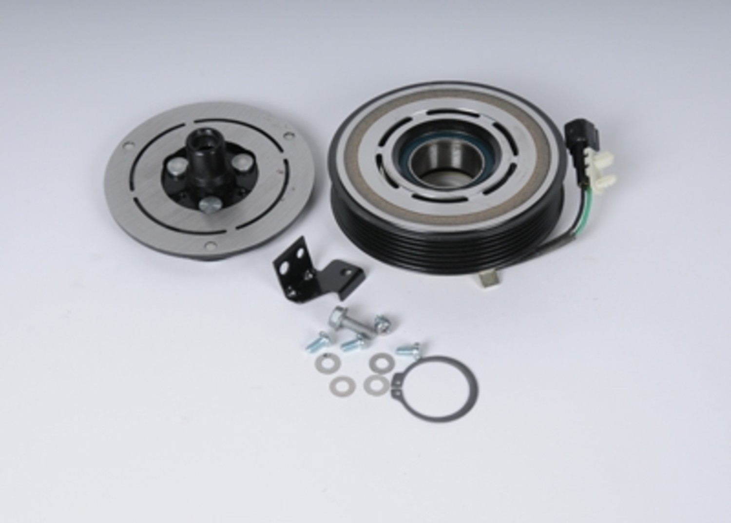 Foto de Kit de Embrague del Compresor Aire Acondicionado para Chevrolet Equinox 2006 2007 2008 2009 Pontiac Torrent 2006 2007 2008 2009 Marca AC Delco Nmero de Parte 15-40140