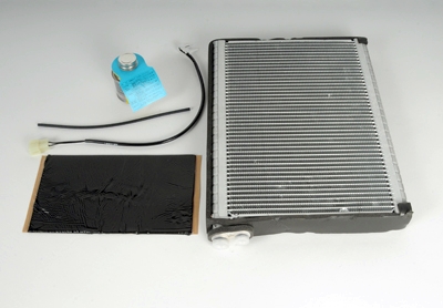 Foto de Kit del nucleo del evaporador del aire acondiciona para Cadillac CTS 2008 2009 2010 2011 2012 2013 2014 2015 Marca AC Delco Nmero de Parte 15-63550