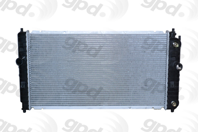 Foto de Radiador para Chevrolet Malibu 2004 2005 Marca GLOBAL PARTS Nmero de Parte 2520C