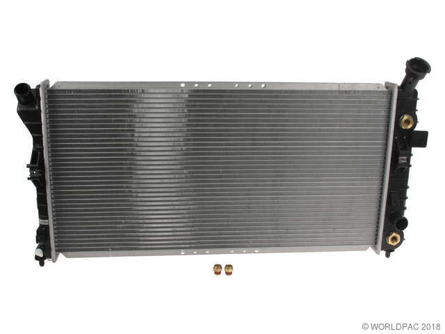 Foto de Radiador para Buick Century Buick Regal Chevrolet Monte Carlo Chevrolet Impala Marca Koyo Cooling Nmero de Parte W0133-1772159