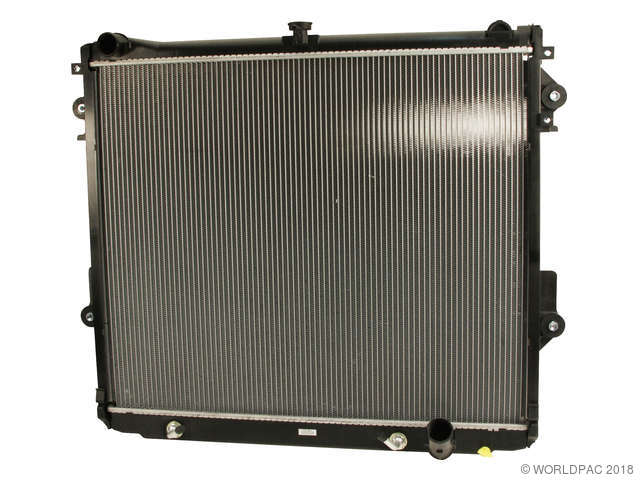 Foto de Radiador para Lexus LX570 Toyota Land Cruiser Marca Koyo Cooling Nmero de Parte W0133-2283403