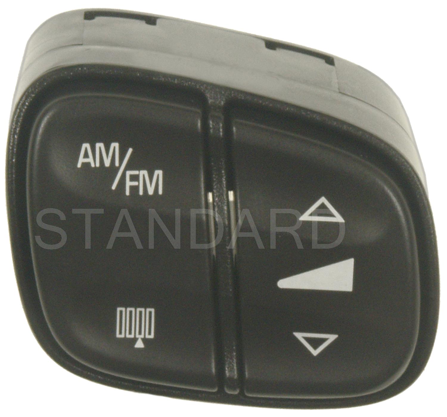 Foto de Switch de Control de Audio del Manubrio para Chevrolet Trailblazer 2002 2003 GMC Envoy 2002 2003 Oldsmobile Bravada 2002 2003 Marca STANDARD MOTOR Nmero de Parte DS-2210