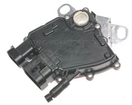 Foto de Interruptor de Seguridad Neutro para Daewoo Chevrolet Oldsmobile Pontiac Saturn Marca STANDARD MOTOR Nmero de Parte NS-82