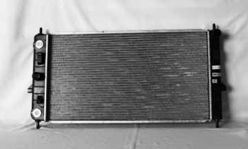 Foto de Montura del radiador para Chevrolet Cobalt Pontiac G5 Saturn Ion Marca TYC Nmero de Parte 2608