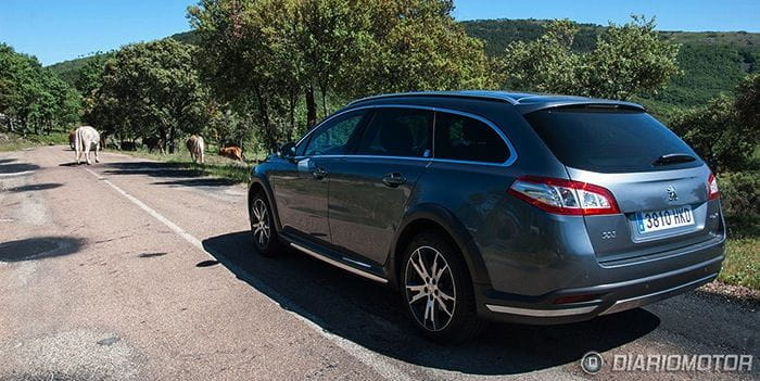 PEUGEOT 508 RXH: hbrido para la familia, caf para todos.