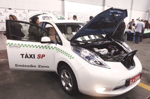 Nissan Mxico va por automvil elctrico