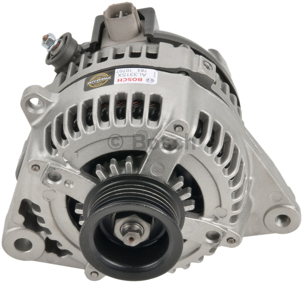 Foto de Alternador para Lexus RX330 Toyota Highlander Toyota Sienna Marca BOSCH Remanufacturado N�mero de Parte AL3315X