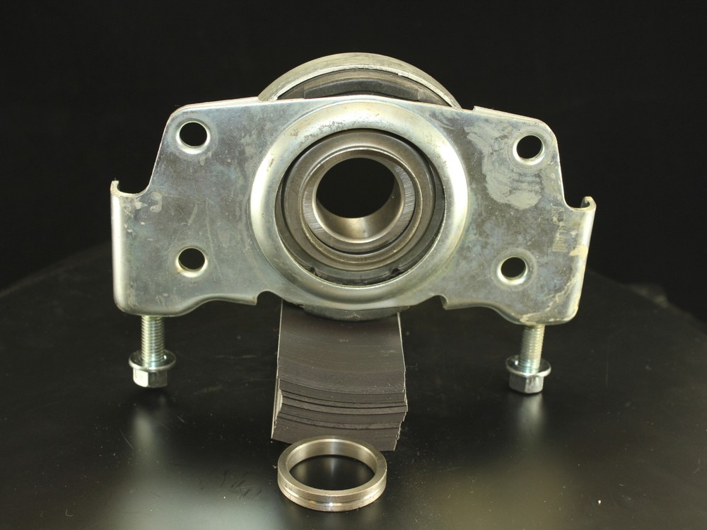 Foto de Soporte Central de Eje Propulsor para Chevrolet GMC Marca DEA PRODUCTS Nmero de Parte A6063