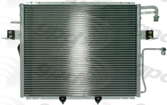 Foto de Condensador de Aire Acondicionado para Kia Sportage 1996 1997 1998 1999 2000 2001 2002 Marca GLOBAL PARTS Nmero de Parte #4749C