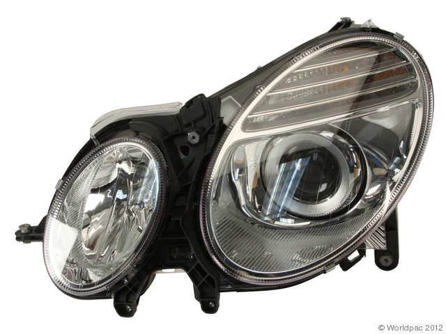 Foto de Conjunto de Faros Delanteros para Mercedes-Benz E320 Mercedes-Benz E550 Mercedes-Benz E63 AMG Mercedes-Benz E280 Mercedes-Benz E300 Mercedes-Benz E350 Marca Hella Parte #W0133-1766791