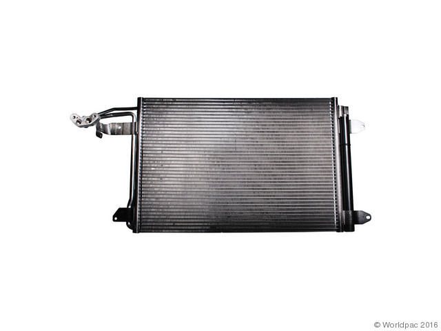 Foto de Condensador de Aire Acondicionado para Audi y Volkswagen Marca Denso Nmero de Parte W0133-2086090