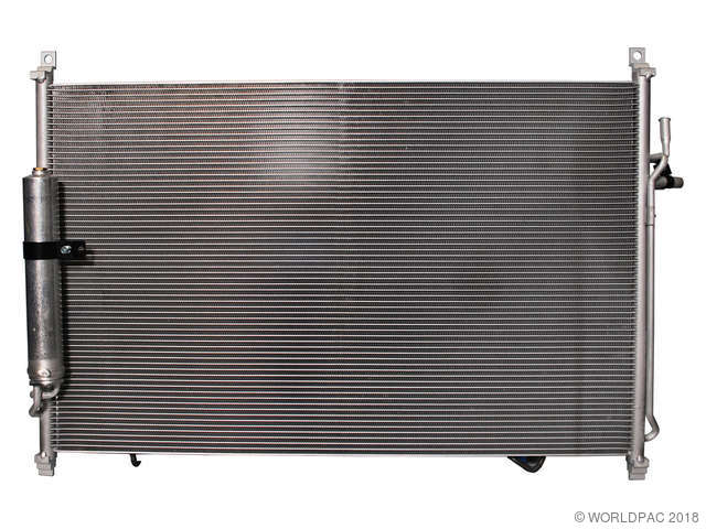 Foto de Condensador de Aire Acondicionado para Infiniti M35 Infiniti M45 Marca Denso N�mero de Parte W0133-2101577