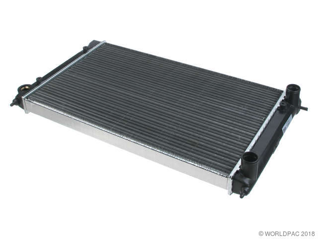 Foto de Radiador para Volkswagen Jetta Volkswagen Rabbit Volkswagen Golf Volkswagen Rabbit Convertible Volkswagen Cabriolet Volkswagen Scirocco Marca Nissens N�mero de Parte W0133-1610603