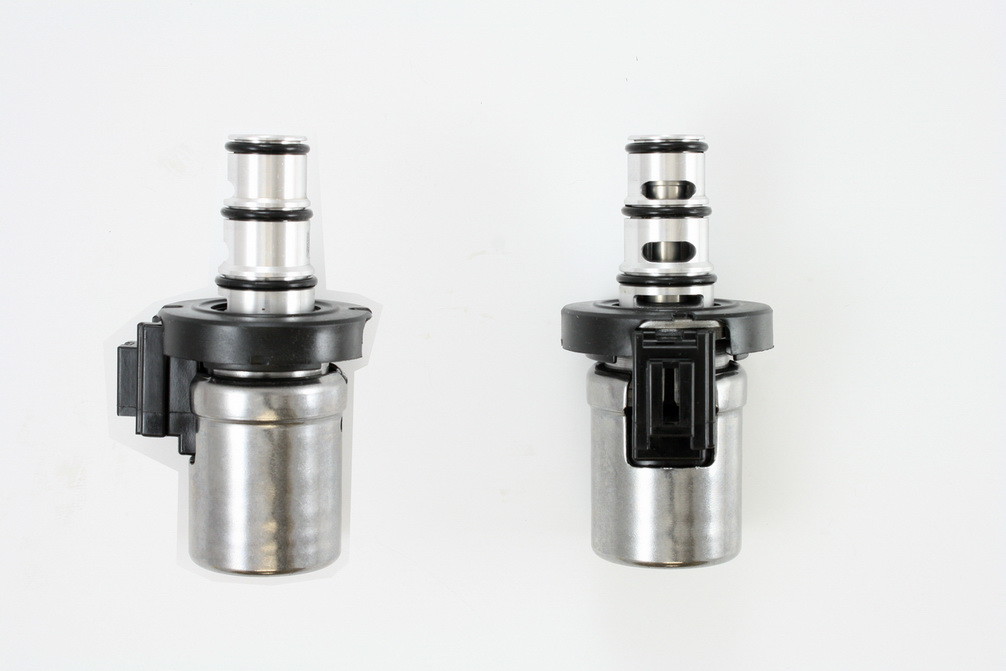 Foto de Solenoide de Control de Transmisi�n Autom�tica para Mazda 6 2005 2008 Mazda Protege5 2002 Mazda 3 2004 Marca PIONEER INC. N�mero de Parte 771115