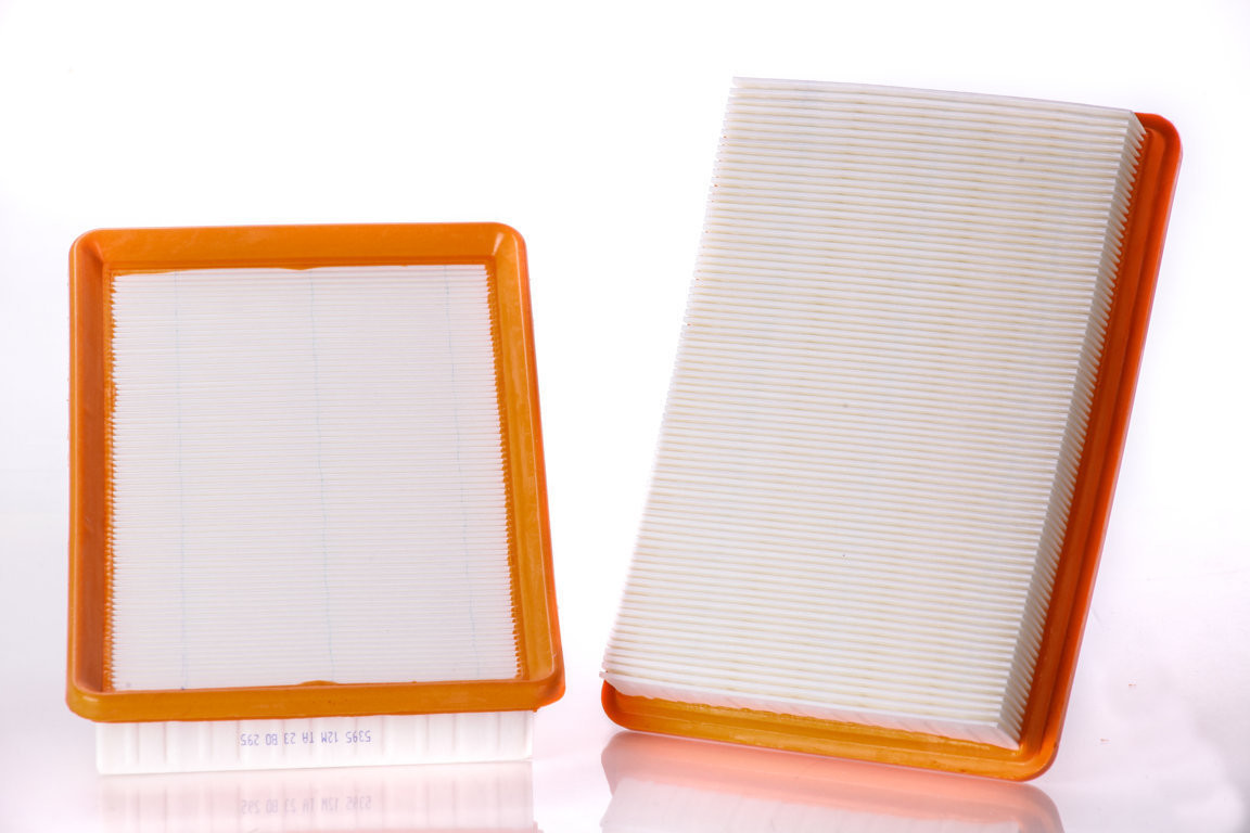 Foto de Filtro de Aire para Hyundai Elantra Hyundai Tiburon Kia Spectra Kia Spectra5 Marca PARTS PLUS FILTERS BY PREMIUM GUARD N�mero de Parte #AF7999