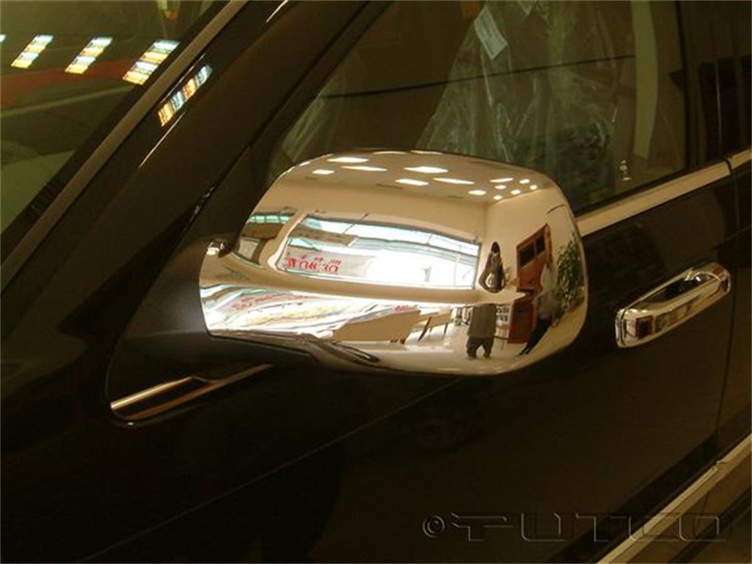 Foto de Cubierta de Espejo Retrovisor Externo Chrome para Jeep Grand Cherokee 2005 2007 2011 Marca PUTCO Nmero de Parte 402021