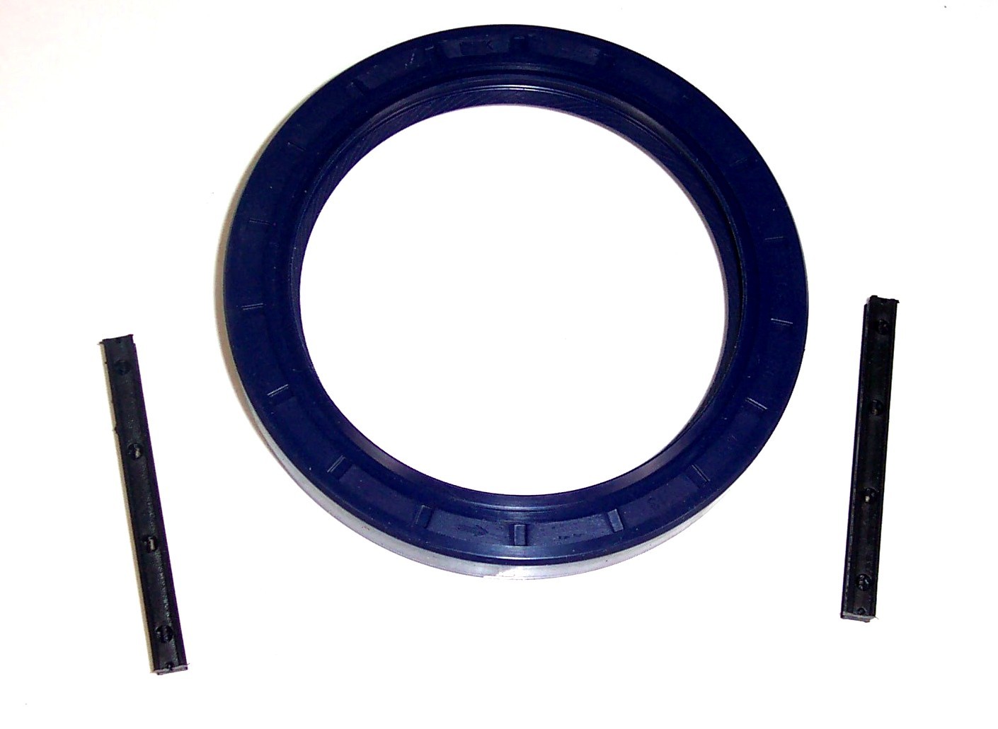 Foto de Sello del cigue�al del motor para Mazda B2000 1984 Marca DNJ ENGINE COMPONENTS N�mero de Parte RM402