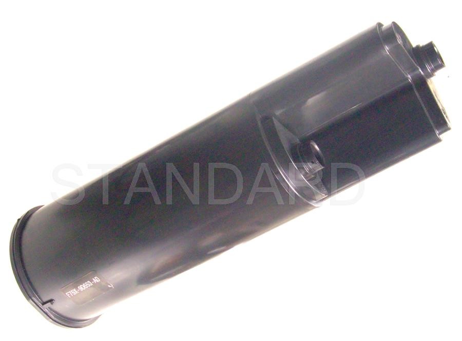 Foto de Canister para Ford Explorer Sport Trac 2002 Marca STANDARD MOTOR Nmero de Parte CP3071