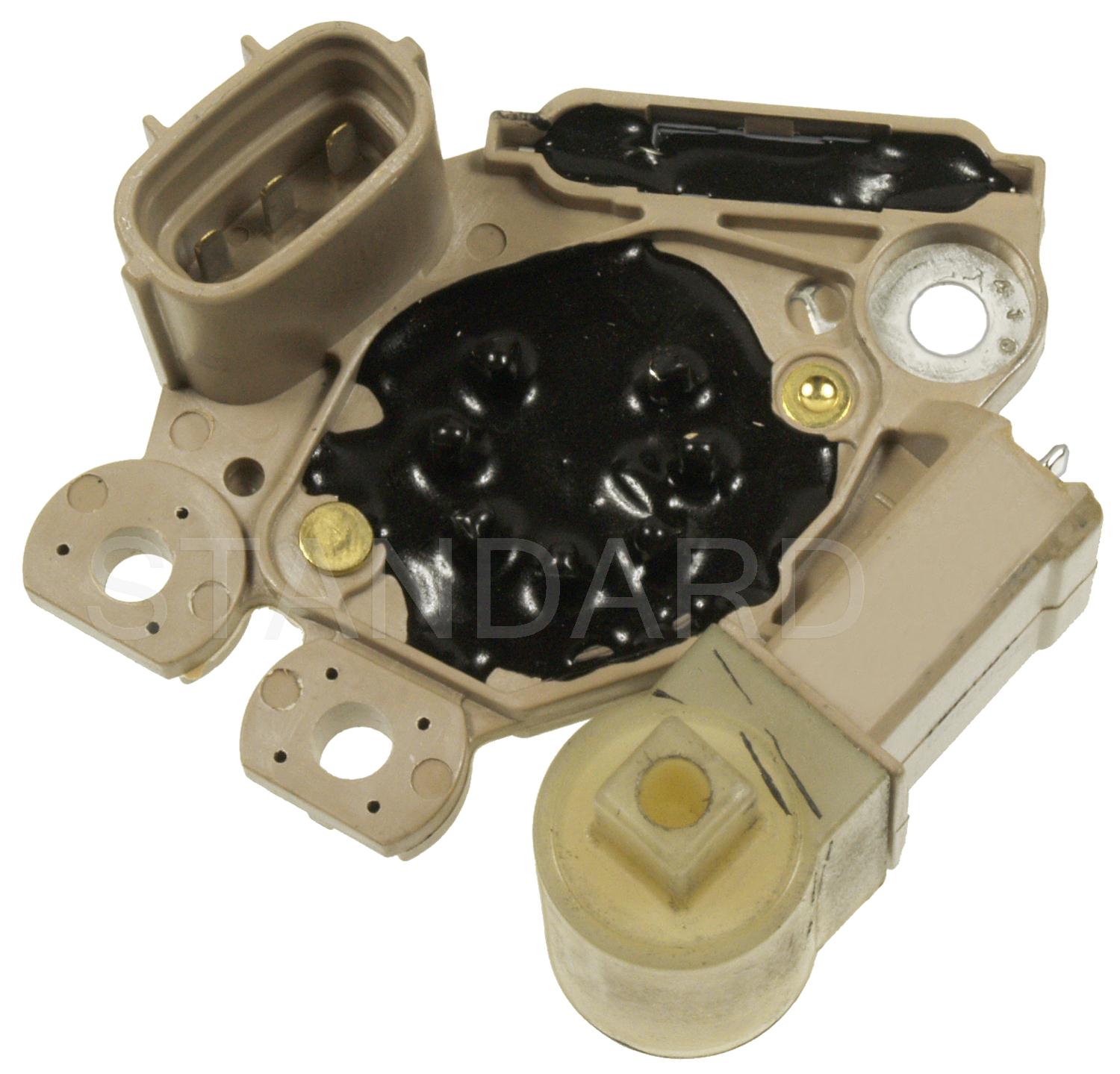 Foto de Regulador de Voltaje para Hyundai Sonata Hyundai Elantra Kia Optima Kia Rondo Kia Forte Marca STANDARD MOTOR PRODUCTS Nmero de Parte #VR-848