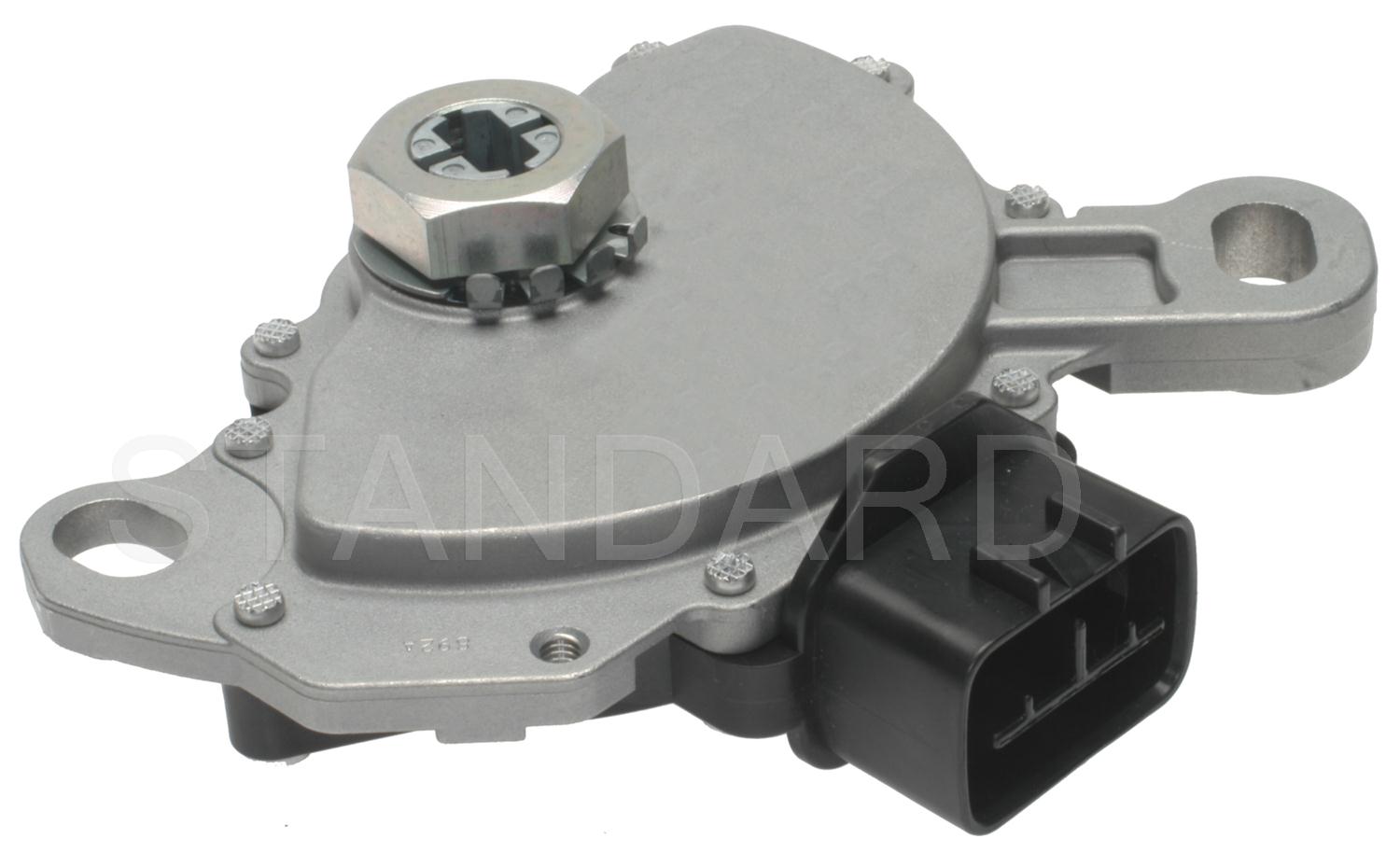 Foto de Interruptor de Seguridad Neutro para Chevrolet Equinox 2005 2006 Pontiac Torrent 2006 Saturn Vue 2002 2003 Saturn Ion 2004 Marca STANDARD MOTOR Nmero de Parte NS-462