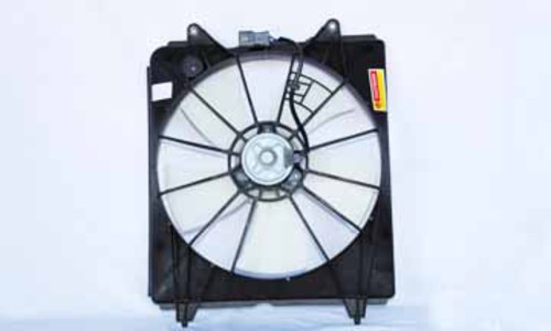 Foto de Conjunto Ventilador de enfriamiento del motor para Honda CR-V 2007 2008 2009 Marca TYC Nmero de Parte #600820